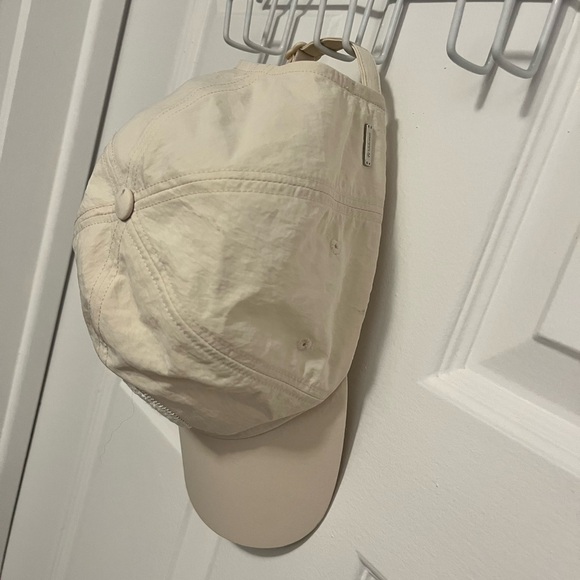 NWOT Lululemon Women's Baller Hat with Patch - Picture 3 of 6